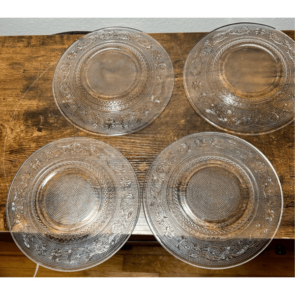 KIG Malaysia Pressed Glass Clear 10" Dinner Plate Fleur de Lis-TRELLIS -Set of 4 - Picture 11 of 12